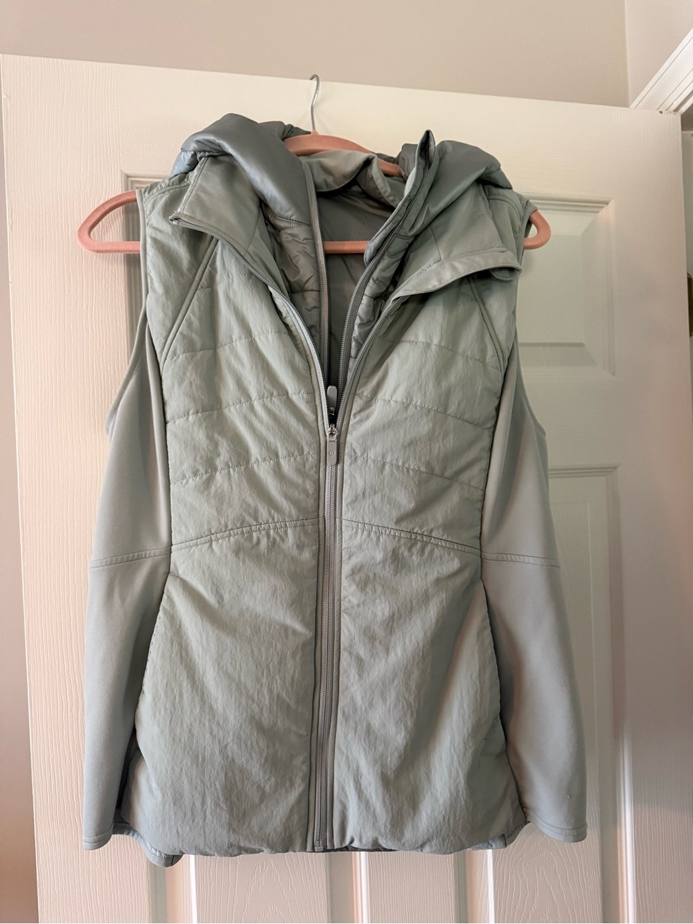 Lululemon “Another Mile” Hooded Vest Light Sage Size 12